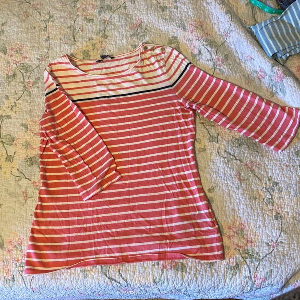 Pink striped 3/4 sleeve shirt
